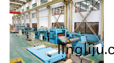 Automatic tracking shear machine line