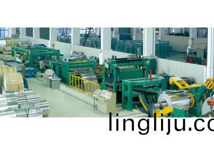 六(liu)重式(shi)鋁(lv)闆(ban)開捲矯(jiao)平(ping)橫切線(xian)